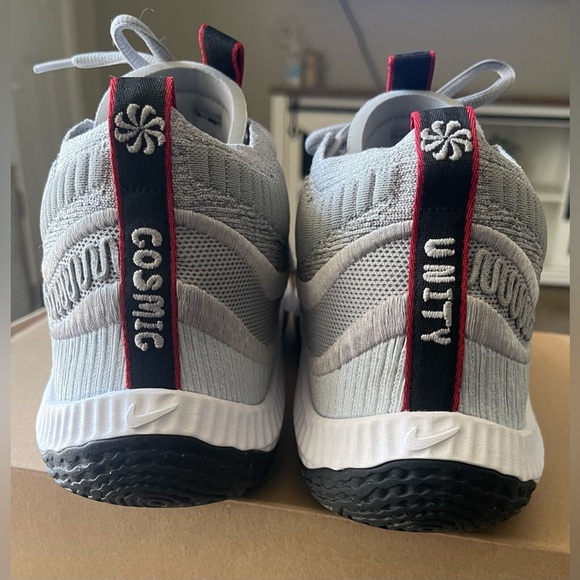 NIKE COSMIC UNITY 3 - Picture 6 of 9